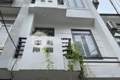 Tân mai lô góc 2 thoáng oto ngủ trong nhà dt 40m, sổ đỏ giá 8.85 tỷ