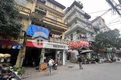 Bán gấp lô góc 54m2 chợ cửu việttrâu quỳ, đường nhựa 10m vỉa hè,tặng nhà.0982852808