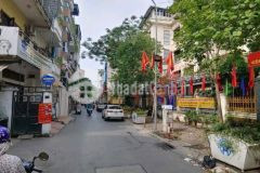 Hai thoáng, gần phố, kinh doanh ổn phố trung liệt, đống đa. 0911554873.