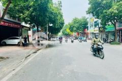 Bán nhà gần hồ thạch bàn long biên 5 tầng 4,95 tỷ