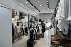 Bán ch tập thể t1 phố nghĩa tân, 70m2, kinh doanh, ôtô tránh, vỉa hè lô góc, giá 4,85 tỷ 0969693855