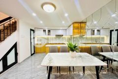 Lên siêu phẩm nóng hổi dân trí cao, ngõ thông siêu hiếm