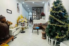 Bán nhà mới 5 tầng trương định, hai thoáng, nở hậu, mặt ngõ kinh doanh, đường ô tô thông.