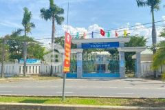 Lô đất ngang 5m nằm gần chợ,cạnh khu công nghiệp,đường ô tô giá chỉ 650tr1 lô.