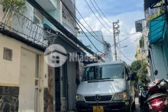 Nhà bán 5 tầng đang có hd thuê 32tr tháng.9p ngủ 8 wc giá 7.2 tỷ tl