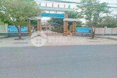 2 lô liền kề biệt thự nằm giáp hòa phước đn,cách đường trần phú tầm 1km đường qh 17m giá 647tr1 lô.