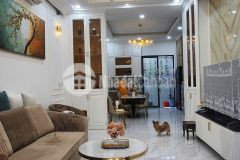 Nhà phố xây sẵn còn mới, nội thất đầy đủ, sẵn sàng ở ngay 80m2 shr 9,x tỷ. lh0766555979.