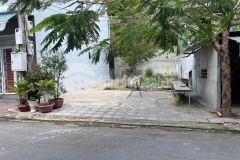 Bán nhanh lô đất sát biển đường trần phú nha trang ngang 8m