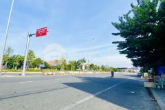 142m2 đất ở hoàn toàn nằm gần chợ,cách trạm thu phí điện bàn 3km.đường qh 17m5.giá 6xxtr1 lô.