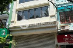 Bán nhà phân lô đỗ quang trần duy hưng. dt 40m x t.mt 4m. giá 15 tỷ. lh 0964769634