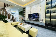 Bán nhà phố tân mai hoàng mai, ngõ phân lô thông gần ô tô, nhà đẹp nhiều phòng.