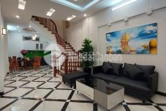 Bán nhà định công hoàng mai, dt 54m2, 5 tầng, giá hơn 5 tỷ, oto đỗ cổng