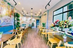 Cho thuê nhà 2 tầng bạch đằng ngang 7m sầm uất