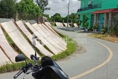 Chính chủ cần tiền bán lô đất mặt tiền 67,5 m2 gần chợ tân hiệp giá chỉ 1 tỷ 570 tr