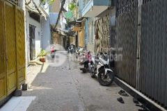 Nhà đẹp ni sư huynh liên 42m sát hẻm xe tải, gần chợ vải tân bình giá 4,2tỷ