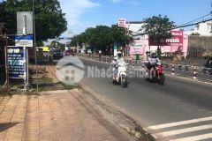 Bán nền mặt tiền đường phạm hùng