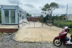 Đất kèm container, ngang 10m, dài 20m, đường xe hơi 5m thông, giá 720 triệu, điện nước máy đây đủ,