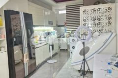 Mặt tiền kinh doanh đỉnh giao lê văn việt 3 tầng mới gia tôt