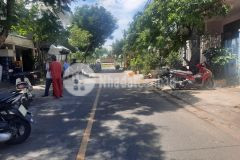 Chỉ 4.x có ngay nhà mặt tiền mỹ an 18 100m2 vuông vứt sát sông cận biển