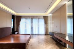 Hoa lư đẹp long lanh 40m2, 5t thang máy, mt5m ô tô đỗ cổng gần công viên thống nhất