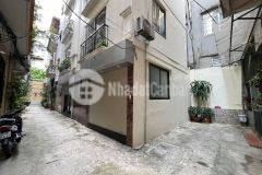 Bán căn nhà 5 tầng ô tô đỗ cửa ở phố yên lạc