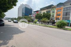 Cần bán nhà mặt phố hồng tiến long biên 130m, mt5m, thang máy, kinh doanh, dòng tiền ổn.