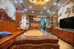 Nhà đẹp nội thất xịn đường ô tô tránh ngõ phố bát khối dt 76m2. giá 21 tỷ