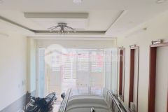 Kết cấu 4 tầng ô tô ngủ trong nhà ngay trung tâm thủ đức linh xuân