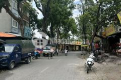 Bán bán mặt phố cổ nhuế 65m 3 tầng mặt phố kinh doanh ô tô dòng tiền.