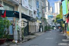 Bán nhà 3 tầng,36m2,hxh,gần king dom tô hiến thành quận 10,ởkd,6.x tỷ