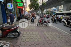 Bán nhà mặt phố trường chinh. thanh xuân. ô tô. vỉa hè. dt 153m2. mt 5,5m. 3 tầng. giá 44,5 tỷ.