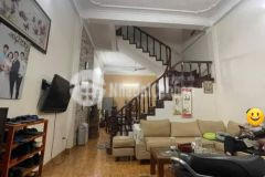 Bán nhà hoa bằng cầu giấy 50m x 4t mt 4.5m giá 7.45 tỷ, ở cải tạo ccmn