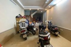 Bán nhà đẹp ở ngay phố trung kính quận cầu giấy 4 tầng 1 tum ngõ ô tô