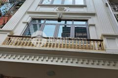 Bán nhà phố tân mai,51m2x5 tầng hơn 7tỷ, ngõ ô tô, full nội thất,lên tầng nhình ra phố