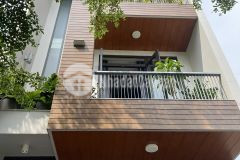 Nha mặt tiền đường có vỉa hè, cách xa lộ hà nội vài bước trạm metro thủ đức