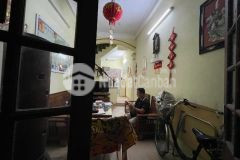 Bán nhà định công hoàng mai, dt 42m2,giá nhỉnh 5 tỷ,oto gần