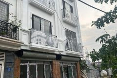 Tại trương định hoàng mai view hồ, lô góc, xây mới 100 chỉ 5.5 tỷ