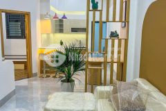 Bán nhà đường hoàng quốc việt hẻm 120