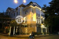 Bán nhà mặt tiền trần nhật duật,quận 18 x 25m 3 lầu thu nhập 250 triệu giá bán 59 tỷ tl.