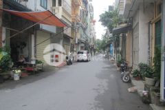 Tôi bán nhà ngõ 8 lê trọng tấn gần kđt nam la khê 50m2 chỉ 7.9 tỷ. lh 0989.62.6116