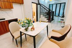 Yên lạc kim ngưu oto đỗ cửa full nội thất 51m 5 tầng 13.9 tỷ sổ đỏ chính chủ