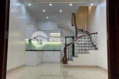 Bán nhà ngõ 101 phố trạm, cổ linh, long biên, 30m2, 5 tầng, phân lô, ô tô, nhỉnh 5 tỷ