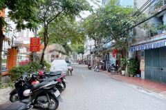 Bán đất phân lô hoàng quốc việt, 70m2, mt 10m, 20 tỷ