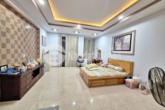 Nhà đẹp như bức tranh 4 tầng tặng nội thất sịn hẻm 6m sát mặt tiền lê văn việt.