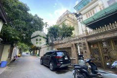 Bán 196m 5 tầng 9m.mạt tiền. khu đô thị mỹ đình