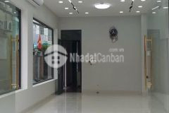 Cho thuê mặt bằng 40m2 trần cao vân gần lê độ