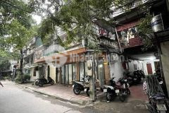 Bán căn hộ tập thể nghĩa tân dãy b 2565 m2. 2 ngủ giá 2.6 tỷ