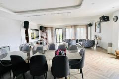 Bán siêu phẩm mặt phố hồ 3 mẫu tòa nhà 9 tầng thang máy view hồ kinh doanh đa dạng đống đa