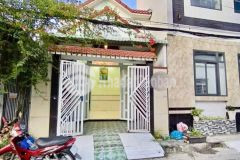 Cần bán căn nhà 80m2 ở đường lý thường kiệt thị trấn hóc môn 900 triệu.