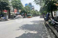 Bán nhà phố võ chí công, 240m2 x 4 tầng, mt 15m, 79 tỷ